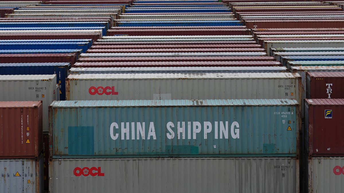 Chinas Exporte schrumpfen überraschend