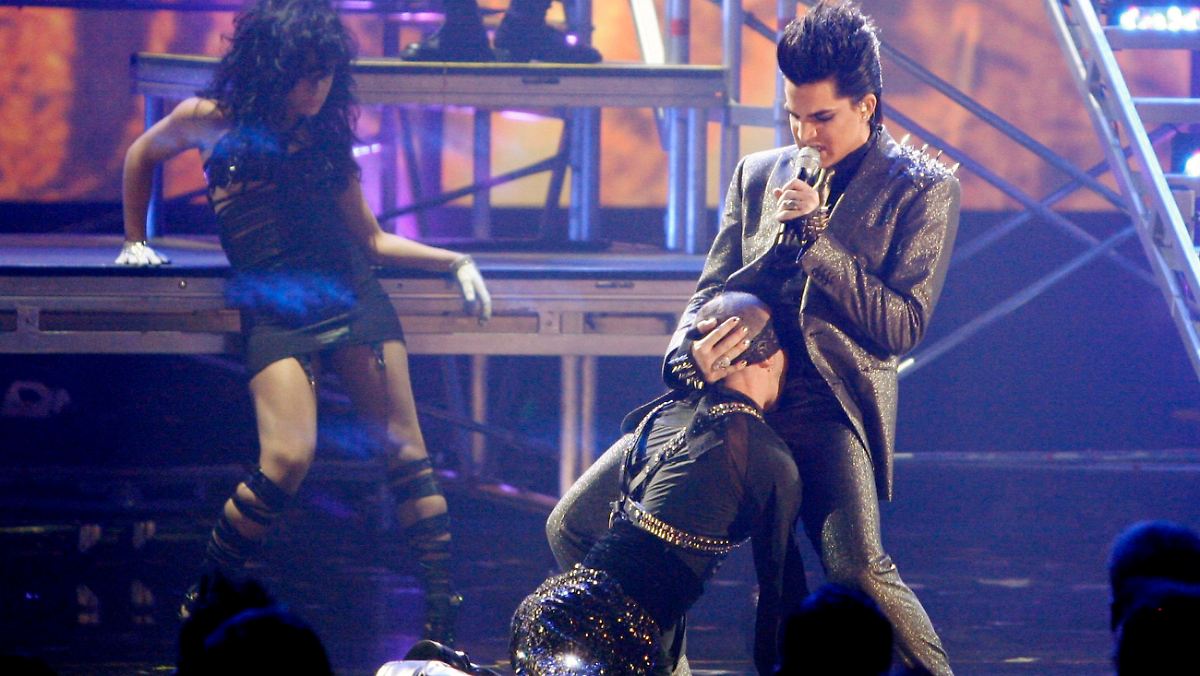 Adam Lambert controversy