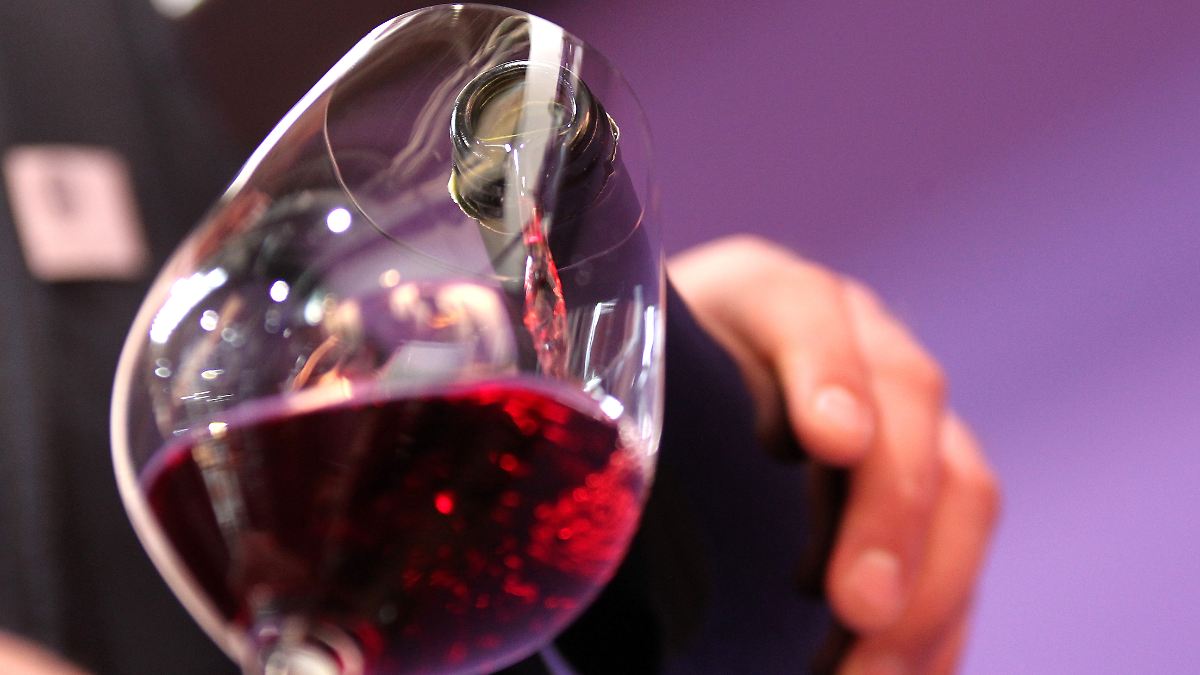 Wein, Weib und Gesang?: Vom Selbsthilfeprojekt zur Gala - n-tv.de