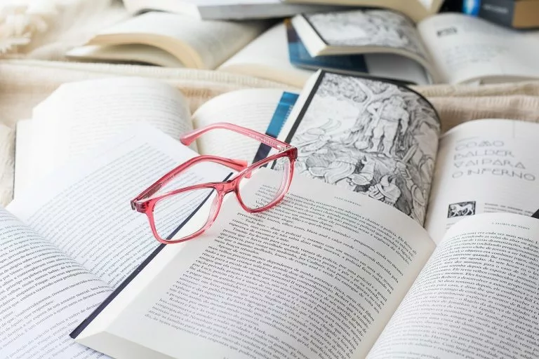 Bücher und Grammatikführer