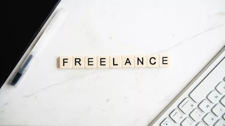 freelance, das wort freelance mit buchstaben