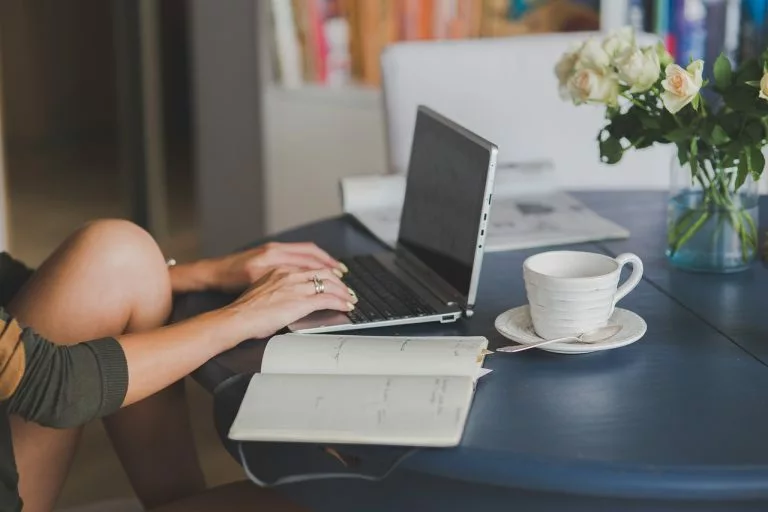 Laptop, Büro, Arbeit, Blog erstellen